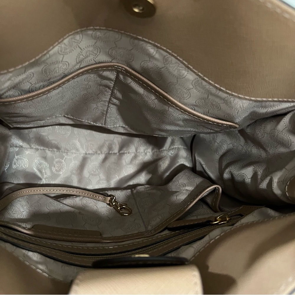 MICHAEL Michael Kors Large Hamilton Saffiano Leather Tote - Picture 8 of 15